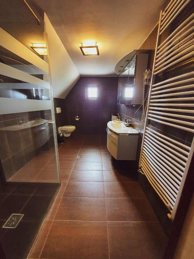 Hotel Belvedere Совата Екстериор снимка