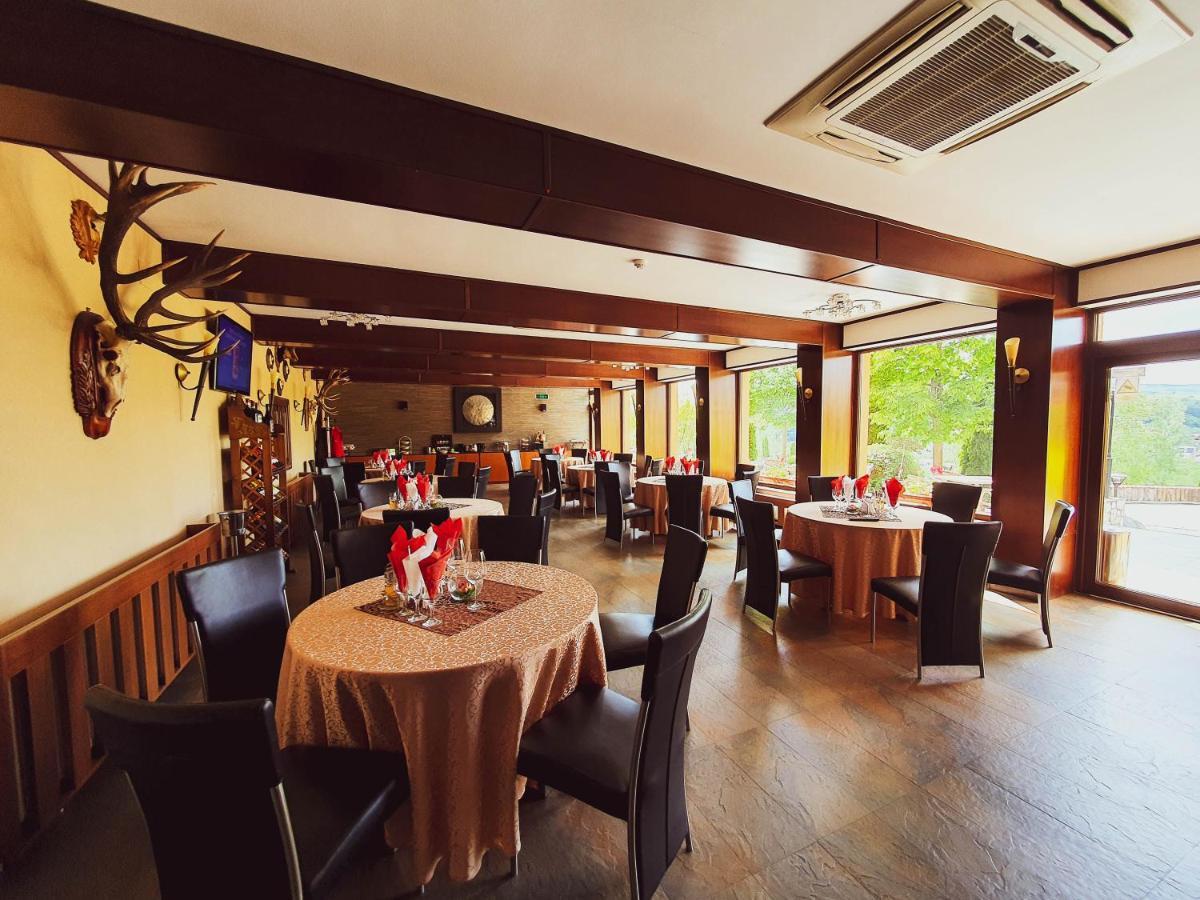 Hotel Belvedere Совата Екстериор снимка