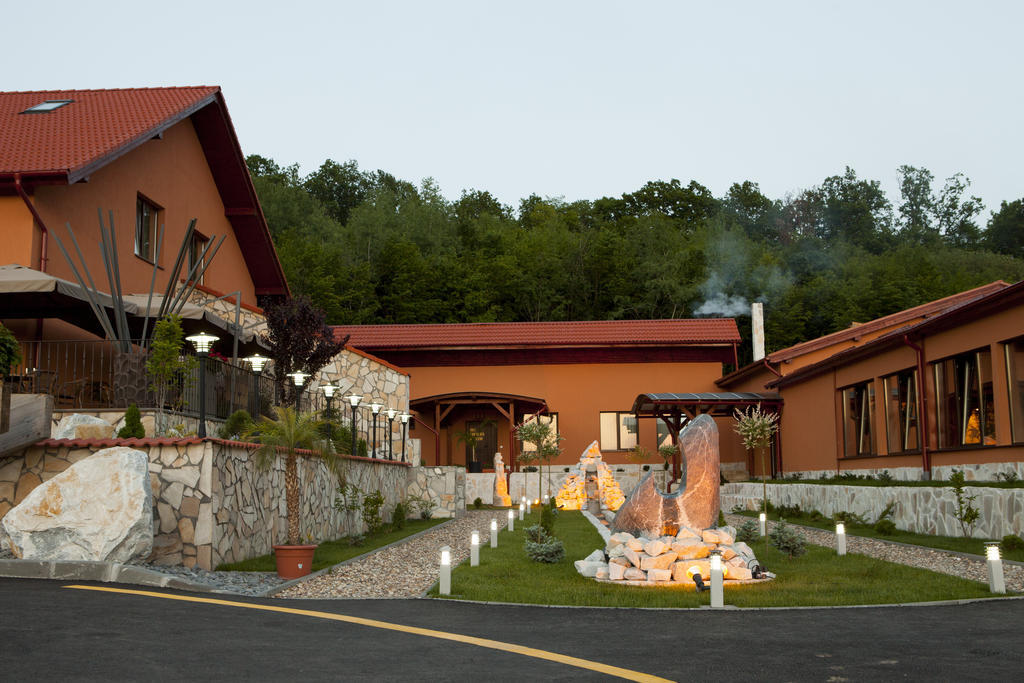 Hotel Belvedere Совата Екстериор снимка
